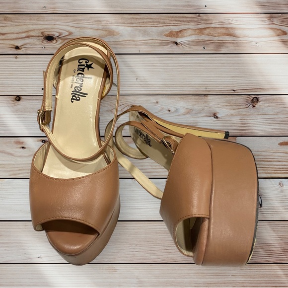 Petite Shoes for Petite feet Cinderella of Boston Style Knoll Color Tan Size 3.5 - Picture 3 of 6